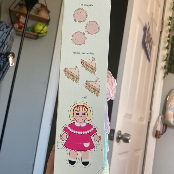 spring tea time Barbie (AVON special addition) from 1997 - Picture 3 of 4